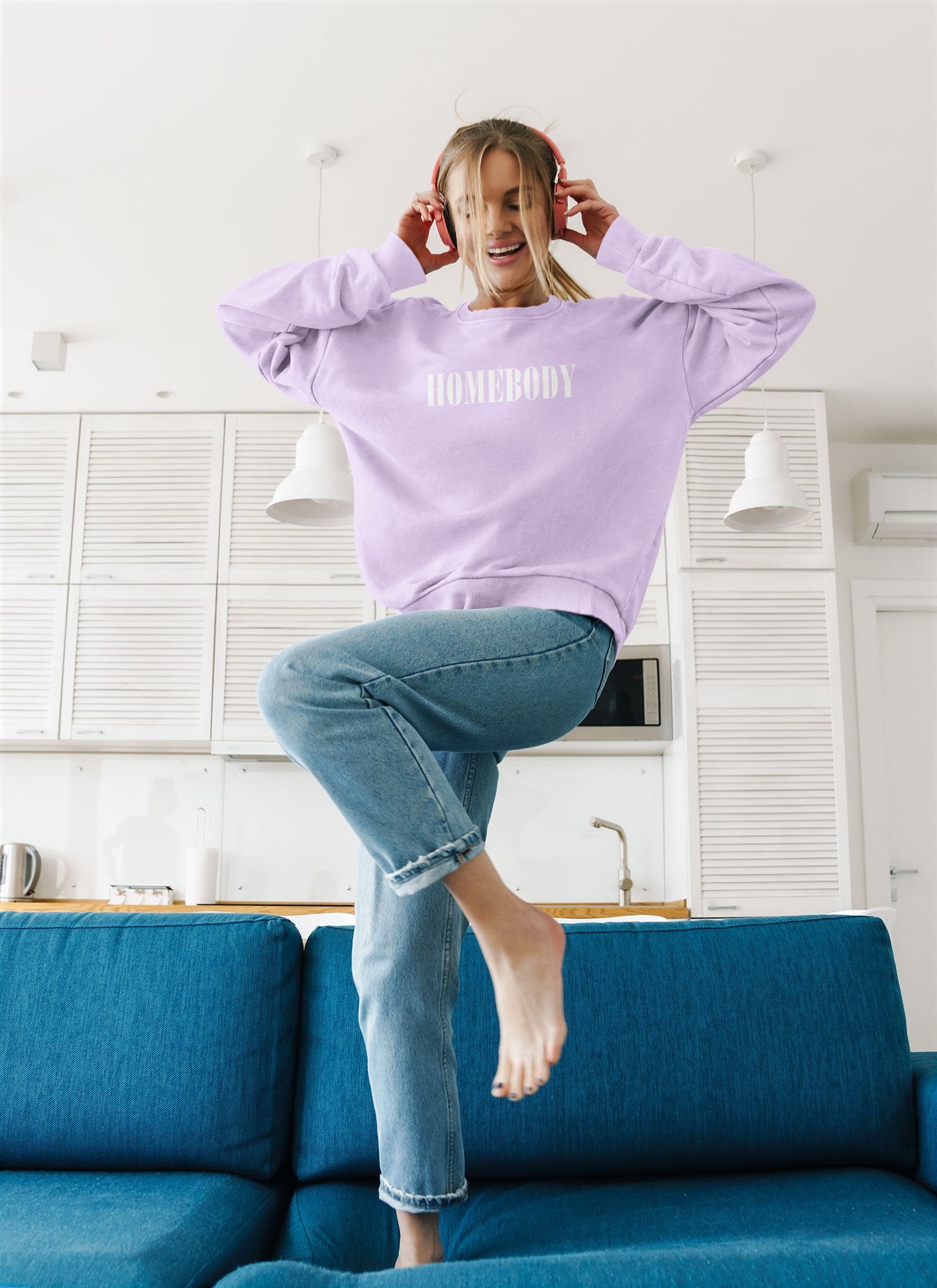 Sweatshirt - Classy Homebody Sweatshirt