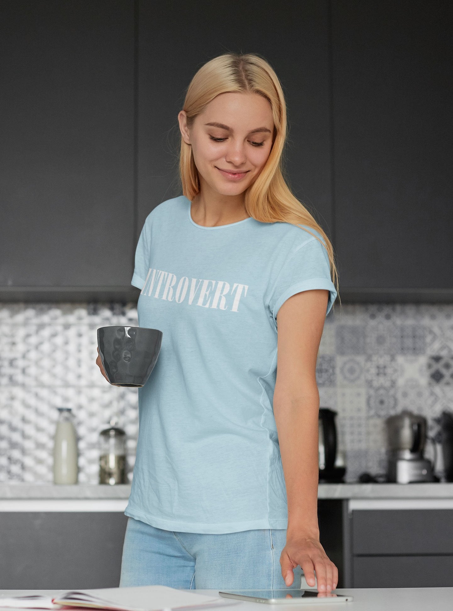 T-Shirt - Classy Introvert Tee